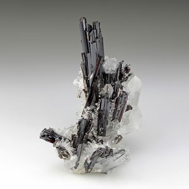 Hubnerite with Quartz