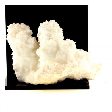 Aragonite. 1631.0 ct.