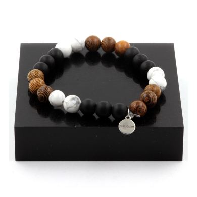 Howlite + Matte Black Onyx + Wood Bracelet 8 mm Beads.