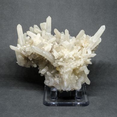 Quartz (Japan Law Twinned)