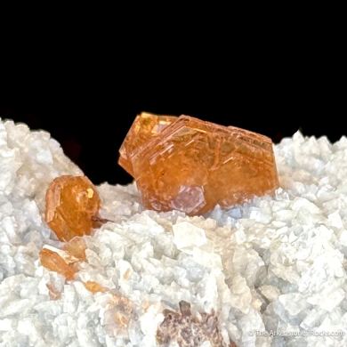 Hydroxylbastnäsite-(Ce) with Dolomite and Allanite-(Ce)