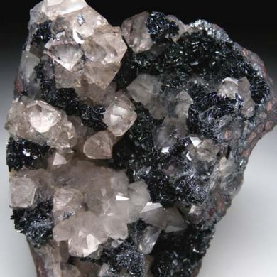 Quartz on Hematite