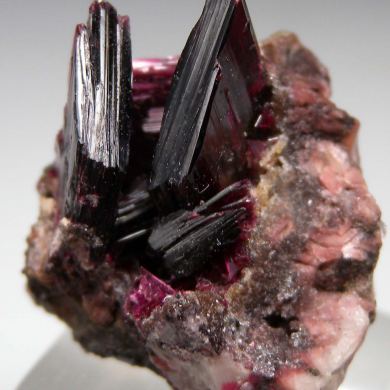 Erythrite