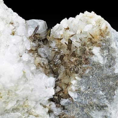 Allanite-Ce with Dolomite, Calcite