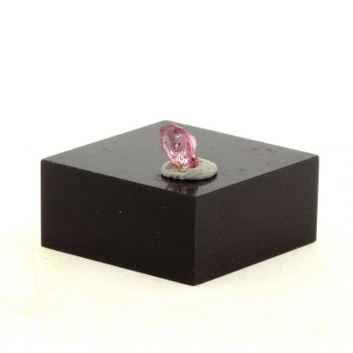 Malaya Garnet. 0.41 ct.