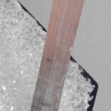 Elbaite var Rubellite