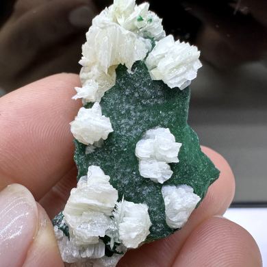 Cerussite, malachite