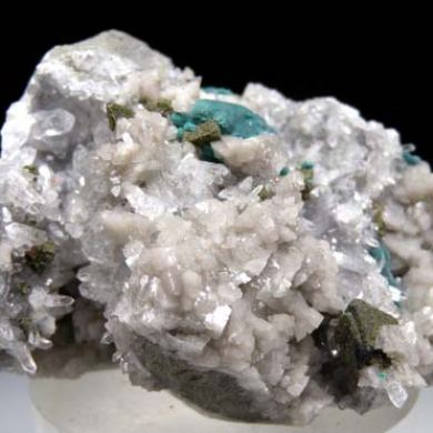 Rosasite, Smithsonite on Tennantite