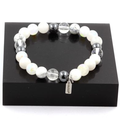 Hematite + Quartz + Moonstone + Howlite Bracelet 8 mm Beads.