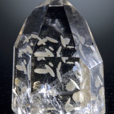 Quartz with inclusions