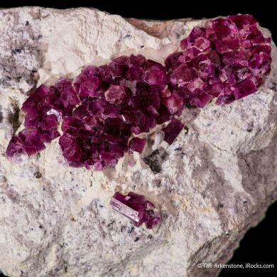 Beryl var. Red Beryl