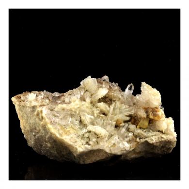 Quartz + Albite + Calcite. 545.40 ct.