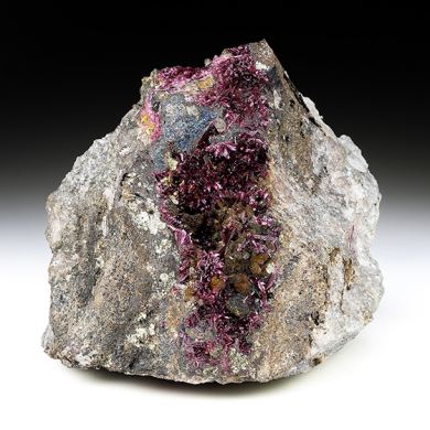 Erythrite with Phurcalite