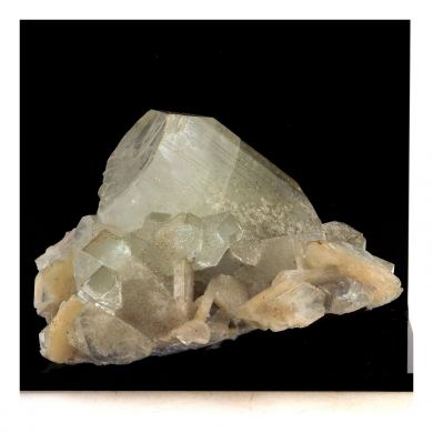 Apophyllite + Stilbite. 996.0 ct.