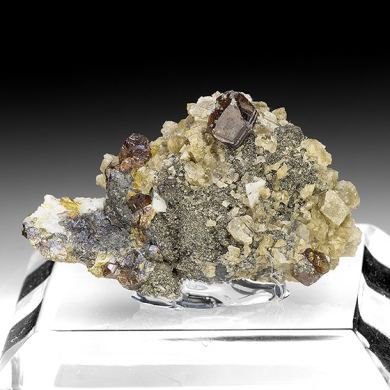 Sphalerite with Siderite, Dolomite, Pyrite