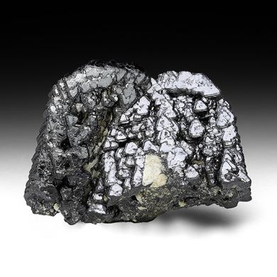 Magnetite with Feldspar, Quartz