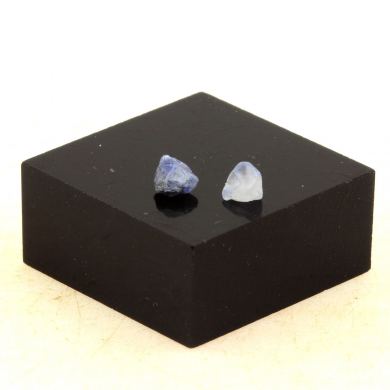 Benitoite. 0.435 ct. 2 pcs.