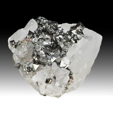 Jacobsite with Calcite