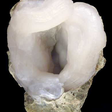 Quartz var. chalcedony