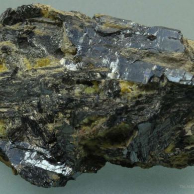 Peretaite With Stibnite