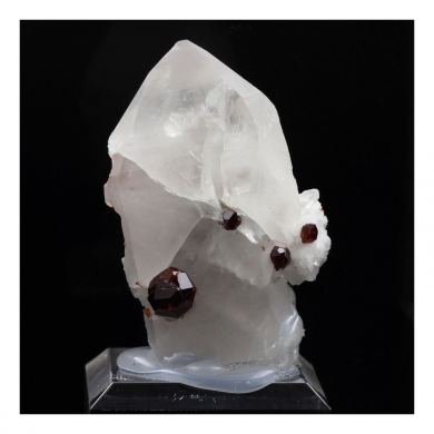 Orthoclase, Quartz, Garnet.