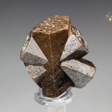 twinned STAUROLITE