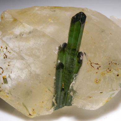 Tourmaline on Quartz