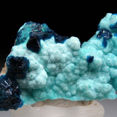 Veszelyite on Hemimorphite