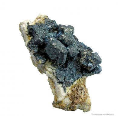 Stephanite on Acanthite