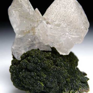 Cerussite on Mottramite