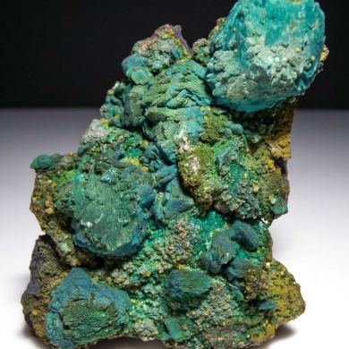 Chrysocolla after Malachite after Azurite with Wulfenite