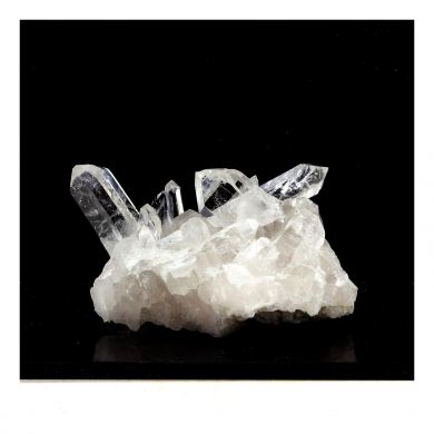 Quartz. 302.5 ct.