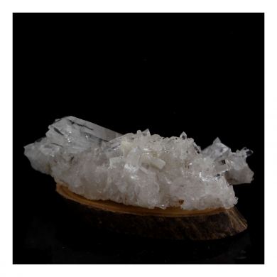 Quartz + Baryte. 94.5 ct.