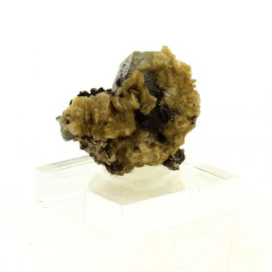 Apatite + Muscovite. 38.40 ct.