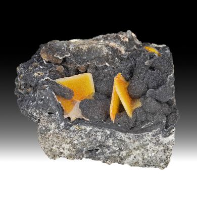 Wulfenite with Quartz