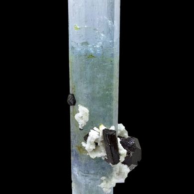 Beryl var. aquamarine, tourmaline