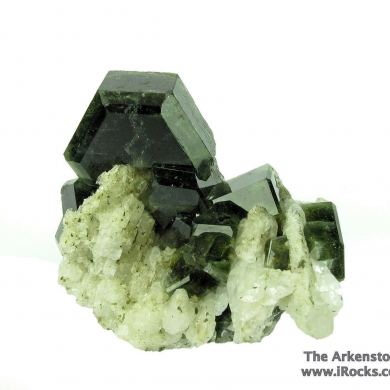 Fluorapatite (fl) on Albite (fl)