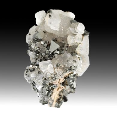 Jacobsite with Calcite