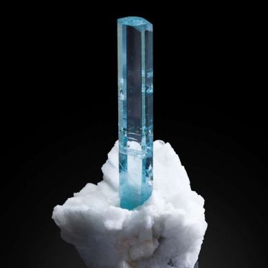 Beryl var. Aquamarine on Albite