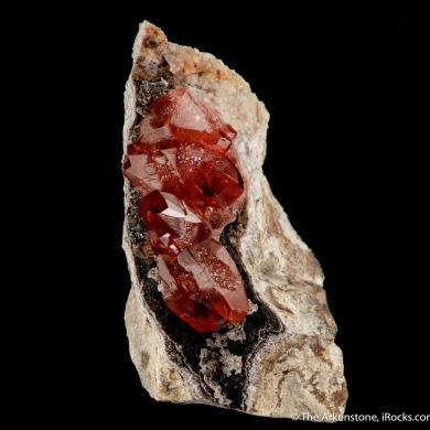 Rhodochrosite on Goethite