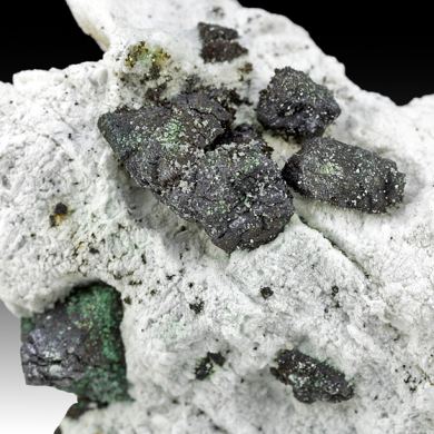 Villamaninite with Calcite