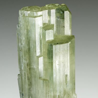 Fluorapatite (repaired)