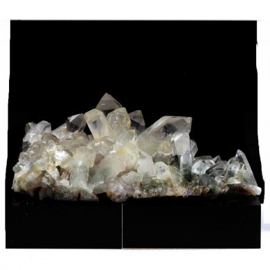 Quartz. 1335.0 ct.