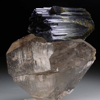 Tourmaline on Quartz