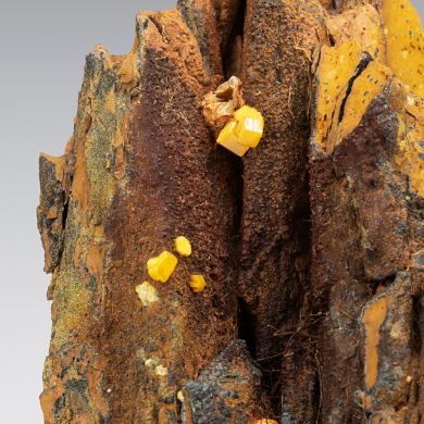 Mimetite with Beudantite