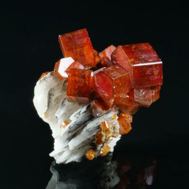 VANADINITE on BARYTE - Morocco