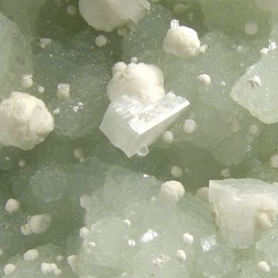 Gyrolite, apophyllite, prehnite pseudo. after laumontite