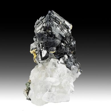 Ferberite with Quartz, Siderite (1993)