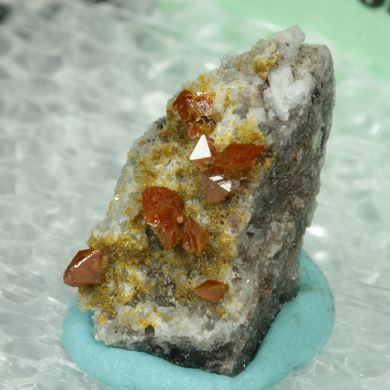 Wulfenite (bipyramidal)