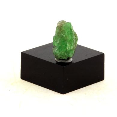 Tsavorite Garnet. 5.89 ct